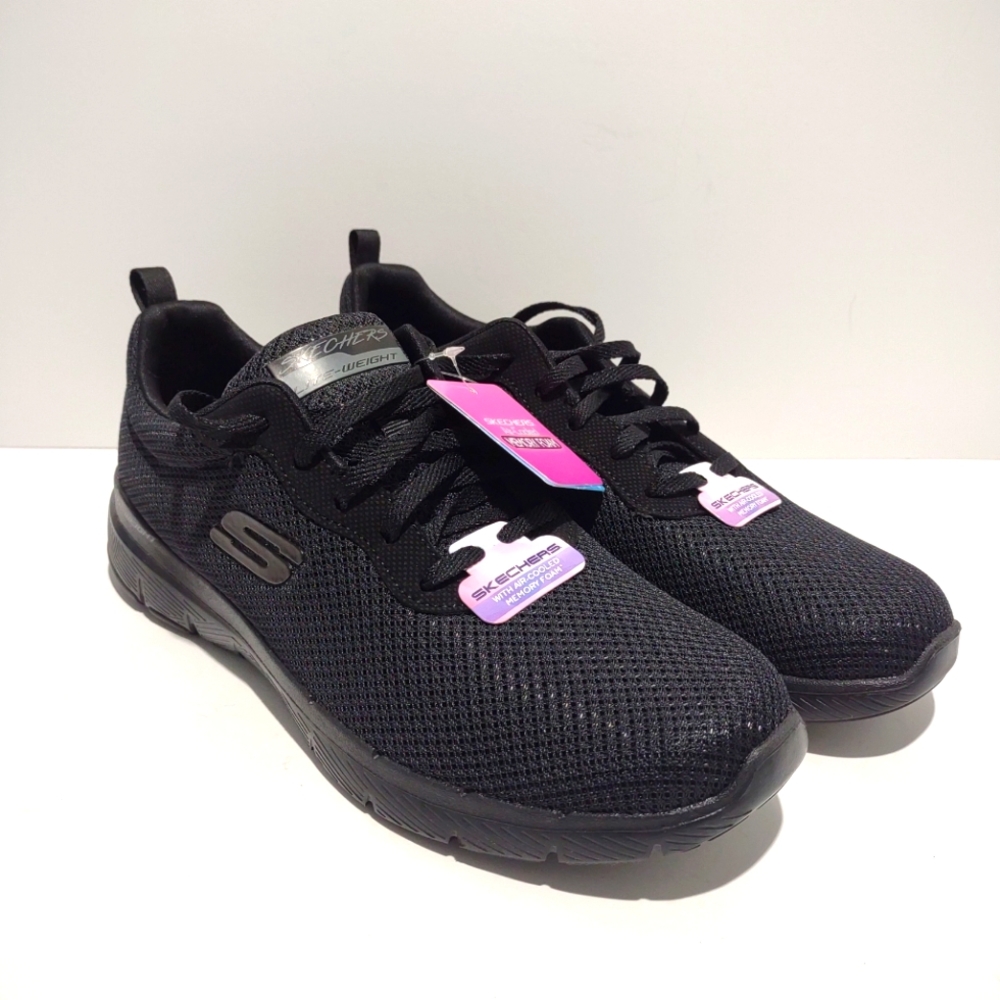 NEW! Skechers Air Cooling Memory foam sneakers